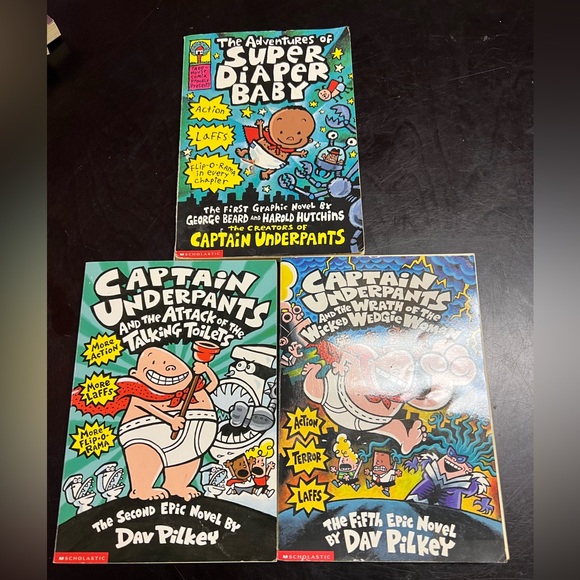 Books: Captain Underpants 3 Books - Picture 1 of 2